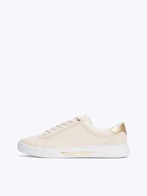 beige court-sneaker aus leder mit metallic-details für damen - tommy hilfiger