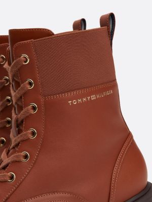 bottines en cuir semelle crantée et monogramme marron pour femmes tommy hilfiger