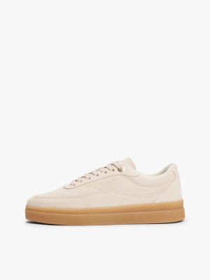 beige court-sneaker aus wildleder mit prägung für damen - tommy hilfiger