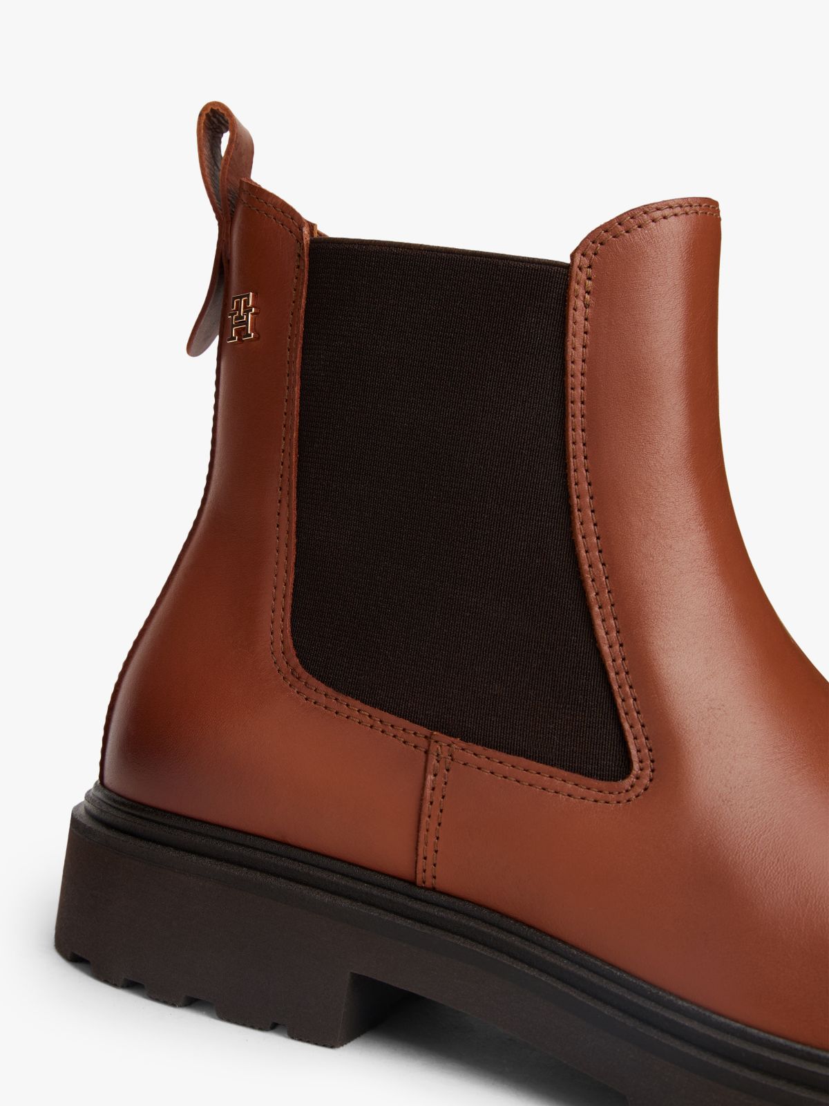 Lightweight Leather Cleat Chelsea Boots — Brown