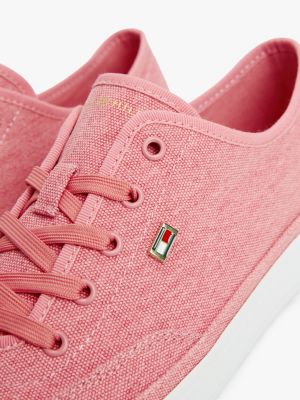 rosa canvas-sneaker mit flag aus emaille für damen - tommy hilfiger