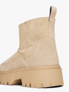 Leather Cleat Pull-On Snow Boots — Beige 6