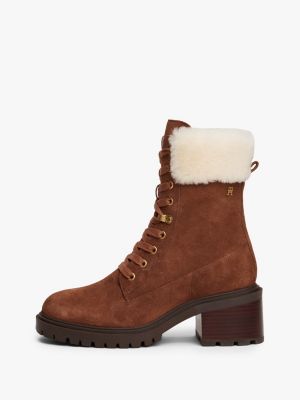 braun rutschhemmender chelsea-boot aus wildleder für damen - tommy hilfiger