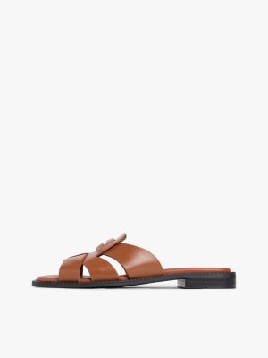sandales en cuir à bout carré et blason th marron pour femmes tommy hilfiger