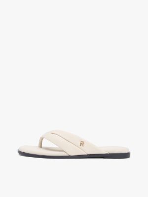 sandalias planas de dedo en piel beige de mujeres tommy hilfiger