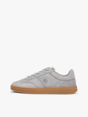 grijs suède court sneaker met th-monogram voor dames - tommy hilfiger