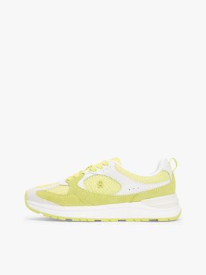 gelb strukturierter sneaker mit th-monogramm für damen - tommy hilfiger