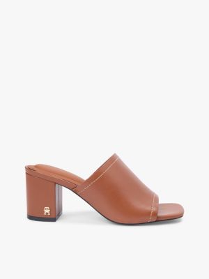 mules en cuir à talon carré et monogramme th brown pour femmes tommy hilfiger