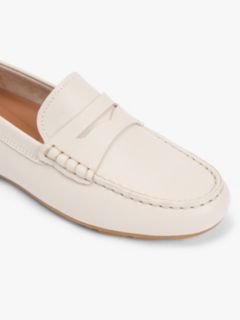 Leather Enamel Flag Driver Shoes — Beige 6