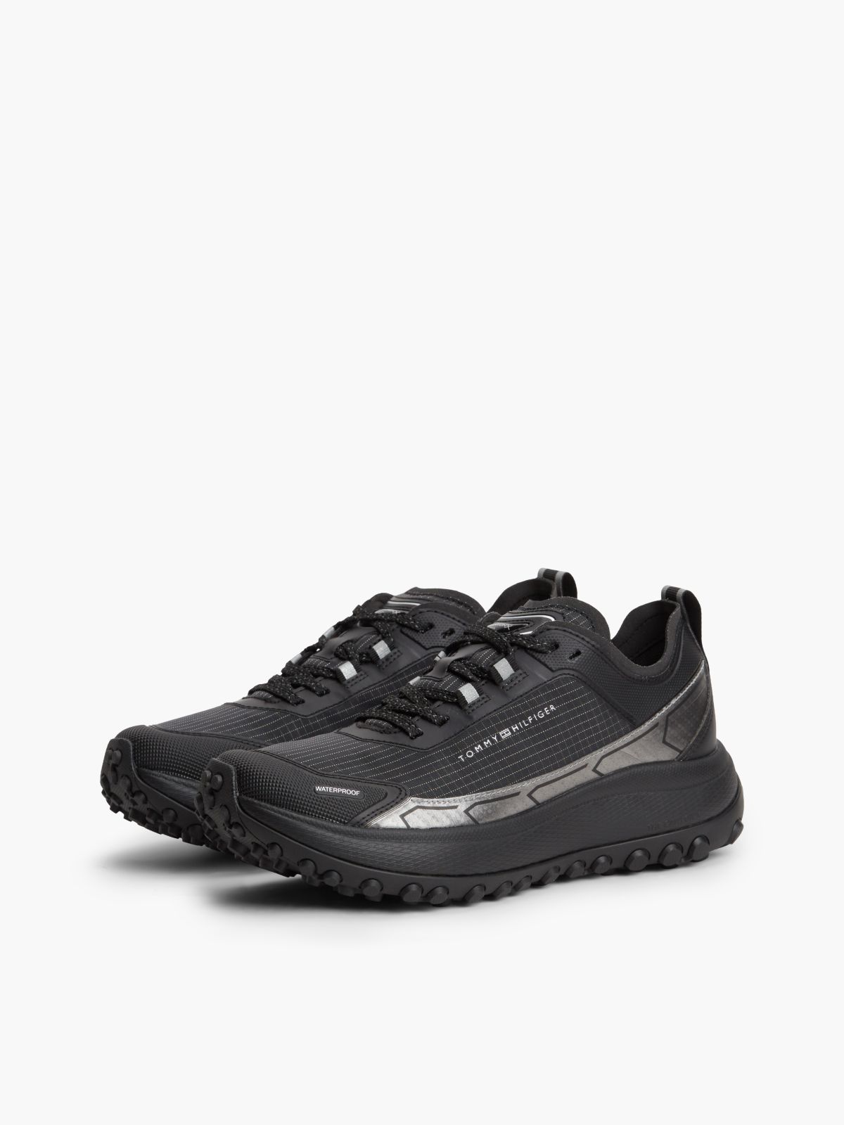 The Canyon Waterproof Reflective Trainers — Black