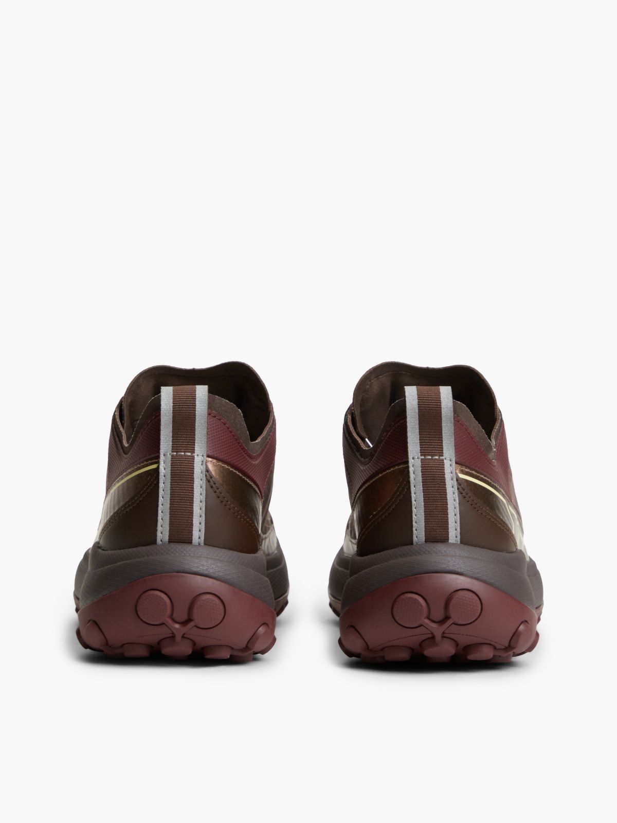 The Canyon Waterproof Reflective Trainers — Red