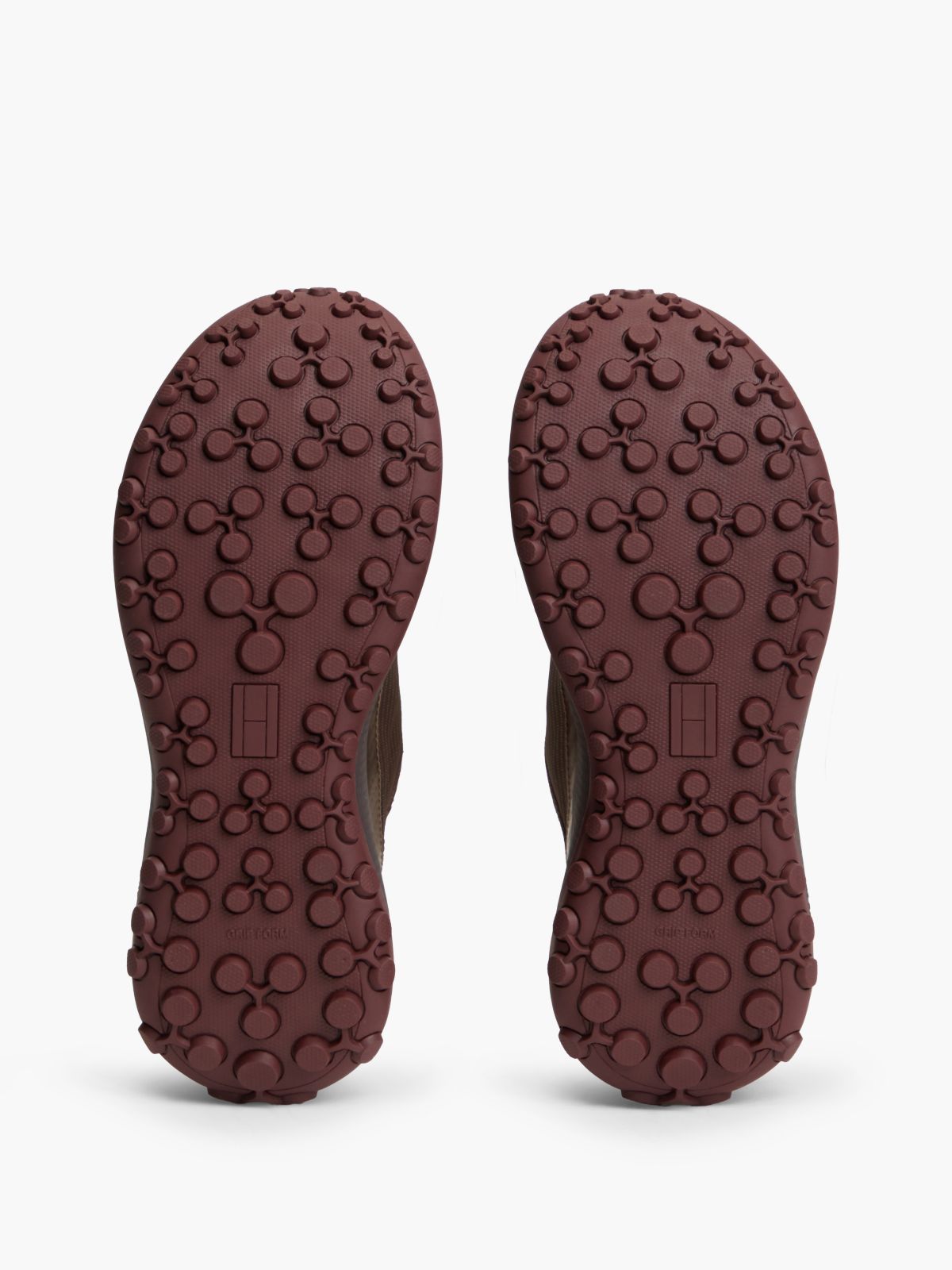 The Canyon Waterproof Reflective Trainers — Red