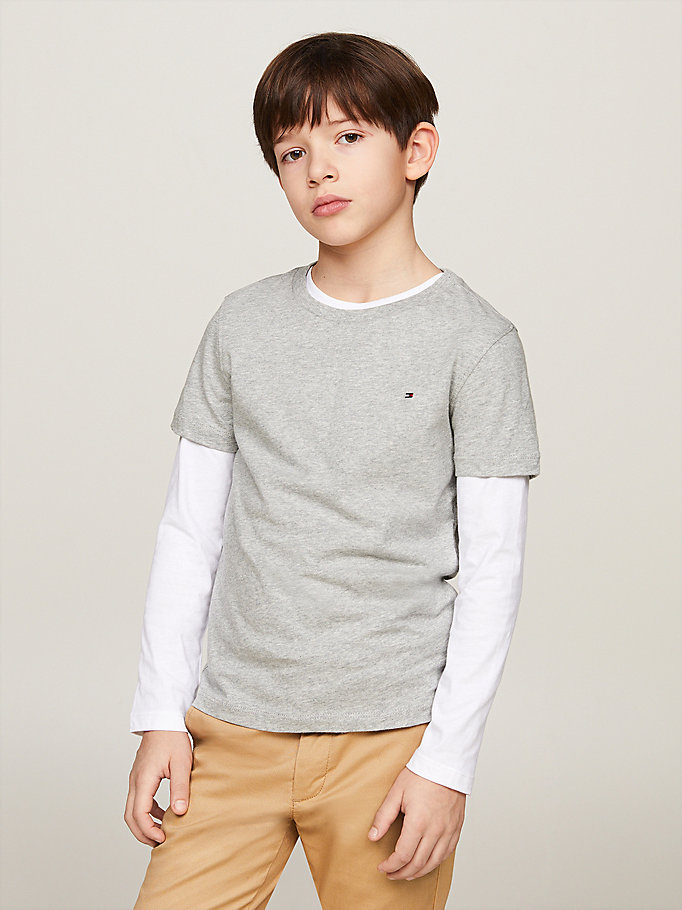 t-shirt en coton bio essential gris pour boys tommy hilfiger