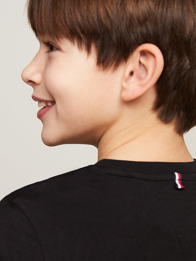 black t-shirt aus bio-baumwolle für boys - tommy hilfiger