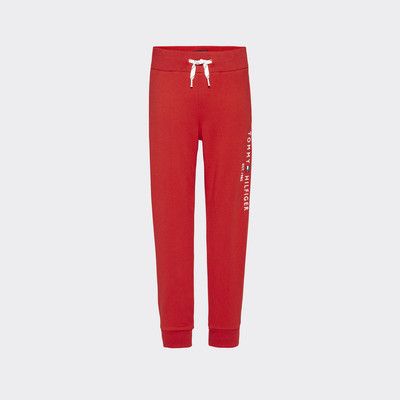 tapered joggers meaning