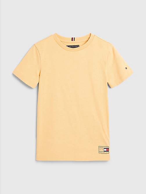 t-shirt con tintura naturale giallo da boys tommy hilfiger