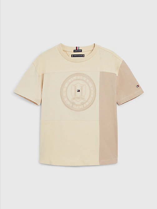 beige icons panel organic cotton t-shirt for boys tommy hilfiger
