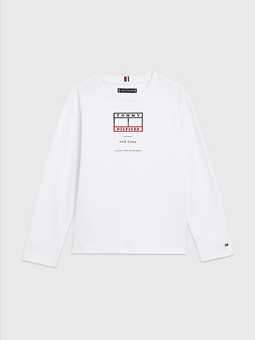 camiseta de manga larga con logo bordado blanco de boys tommy hilfiger