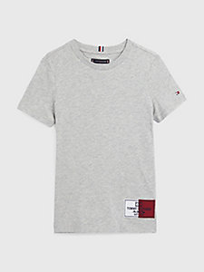 grey organic cotton logo patch t-shirt for boys tommy hilfiger