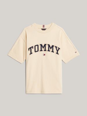 t-shirt varsity con logo ricamato beige da bambini tommy hilfiger