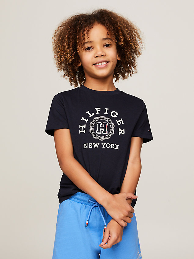 blue archive t-shirt met embleem en monotype voor jongens - tommy hilfiger