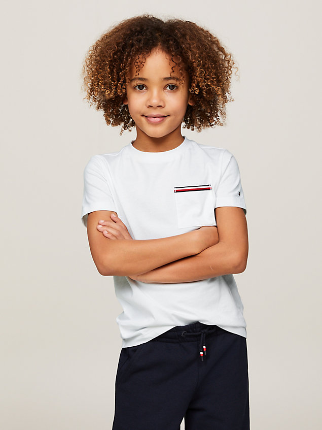 white patch pocket signature detail t-shirt for boys tommy hilfiger