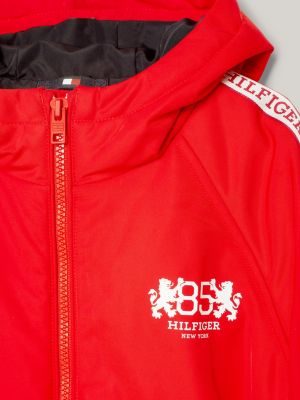 Red tommy hot sale hilfiger windbreaker