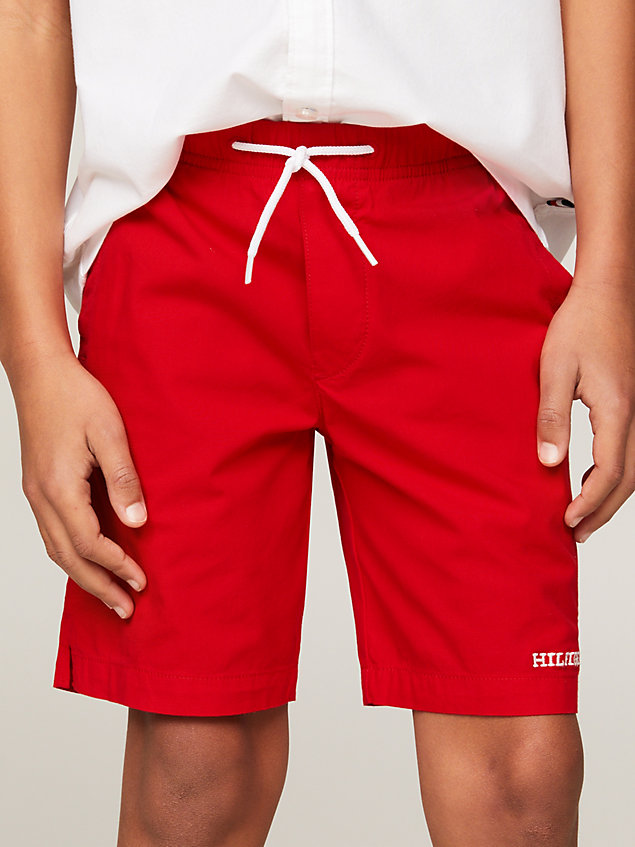 red short met geborduurd hilfiger monotype-logo voor jongens - tommy hilfiger