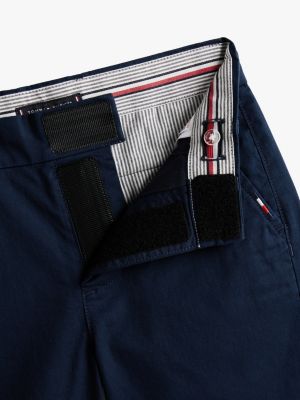 blau adaptive 1985 collection chino-shorts für jungen - tommy hilfiger