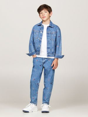 blau tapered jeans mit flag-stickerei für jungen - tommy hilfiger