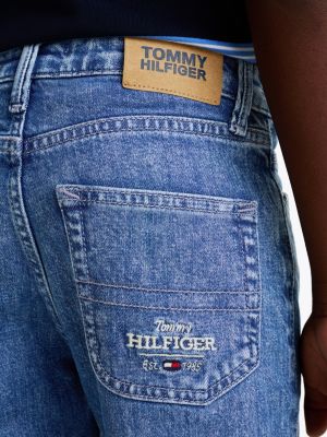 jean droit délavé bleu pour garçons tommy hilfiger