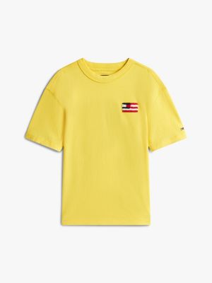 t-shirt in spugna con logo sul retro giallo da bambini tommy hilfiger