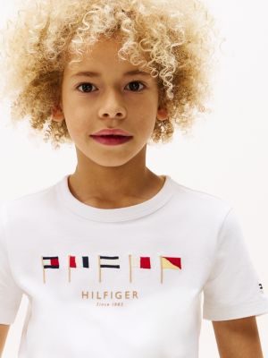 wit t-shirt met ronde hals en geborduurde vlaggen voor jongens - tommy hilfiger