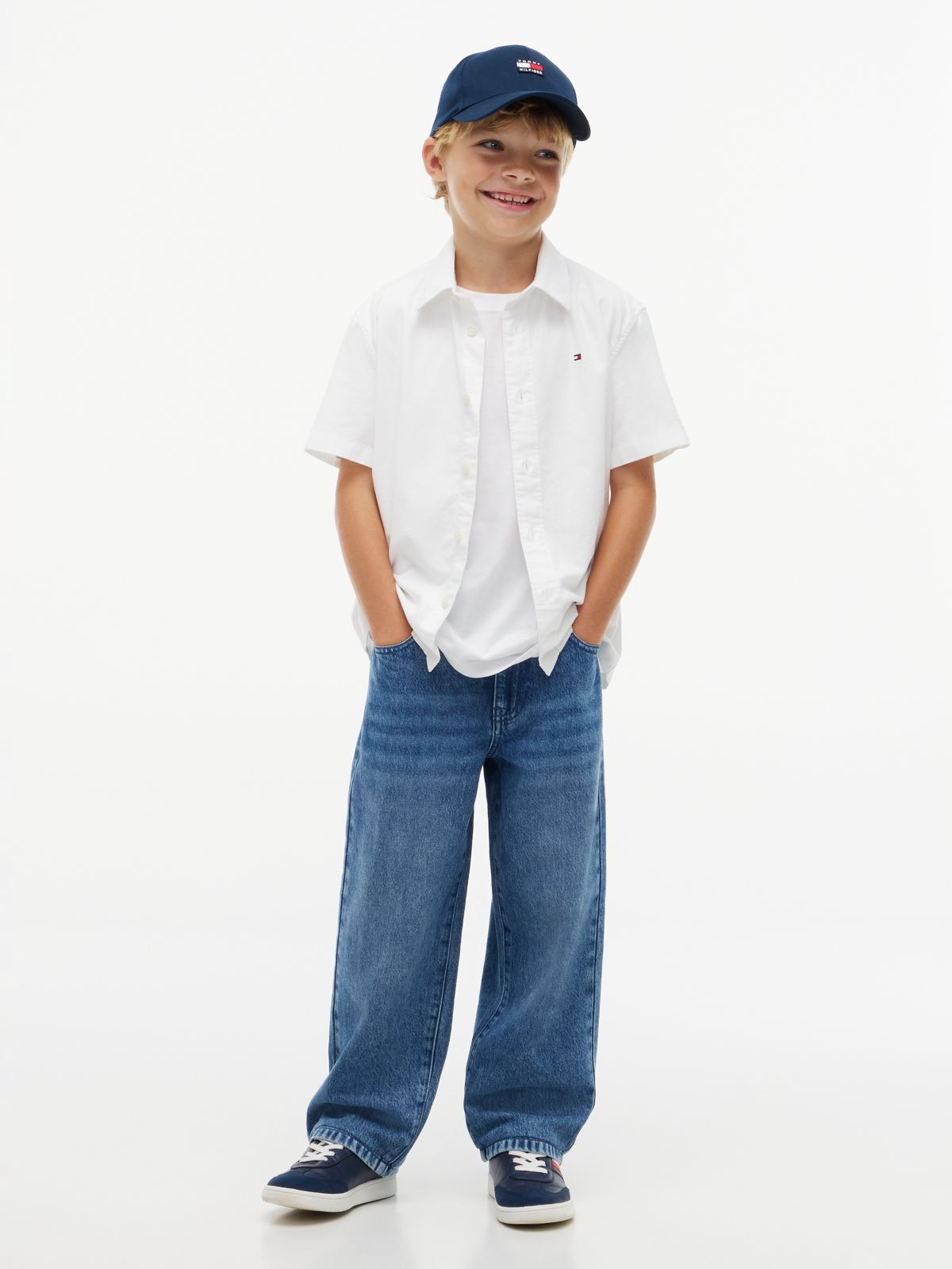 Flag Embroidery Relaxed Short Sleeve Oxford Shirt — White