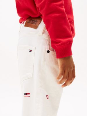 multi hilfiger flag embroidery white jeans for boys tommy hilfiger