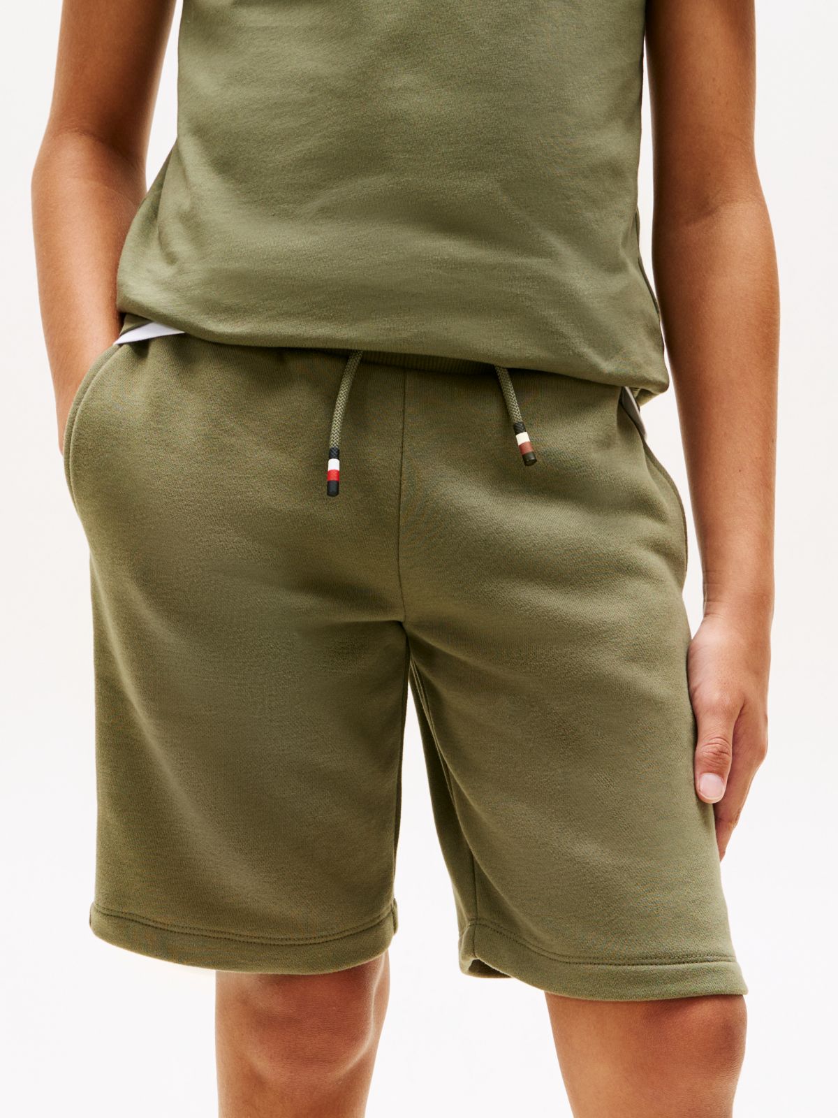 Essential Logo T-Shirt And Shorts Set — Green