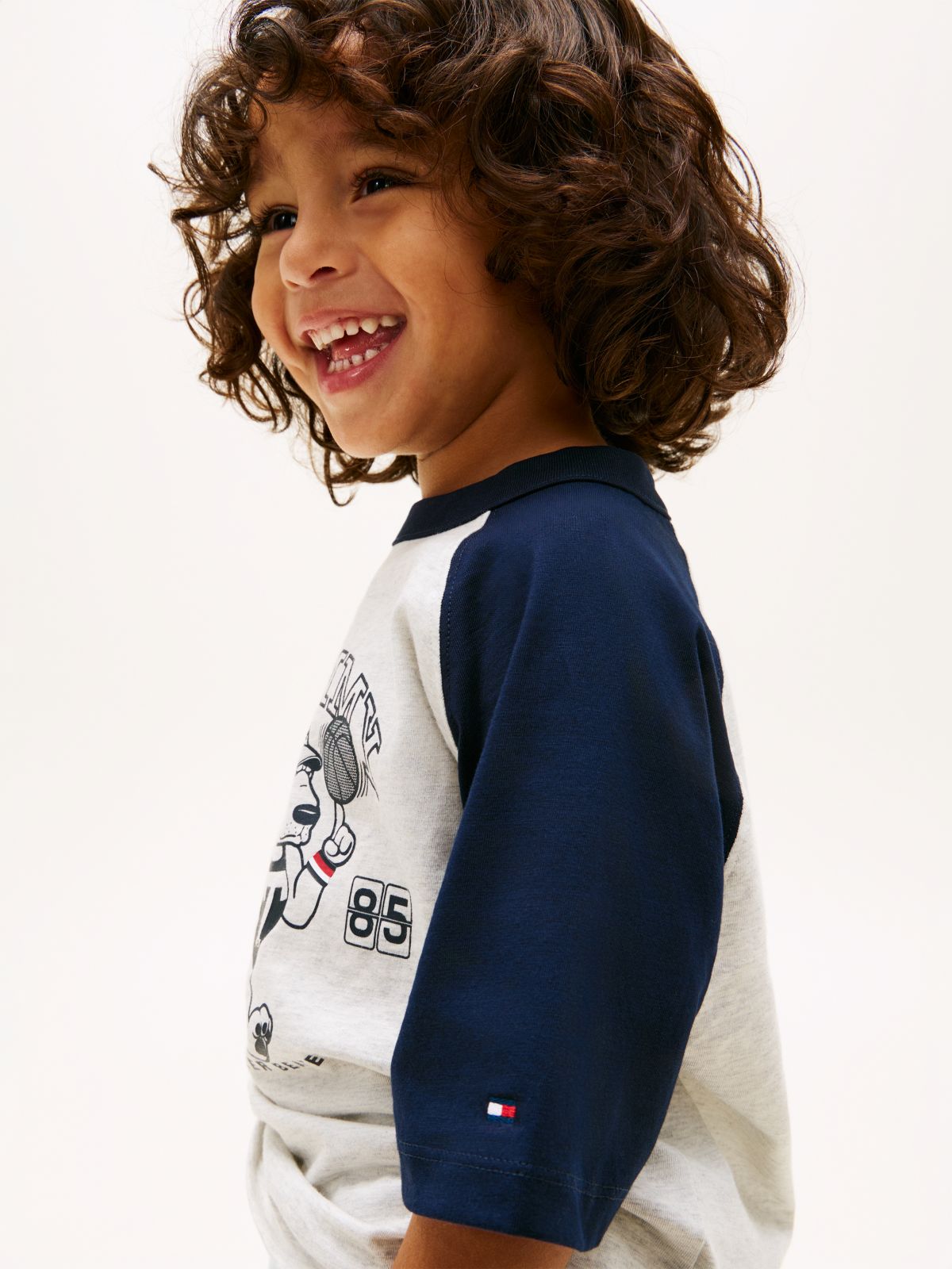 Graphic Raglan Crew Neck T-Shirt — Grey