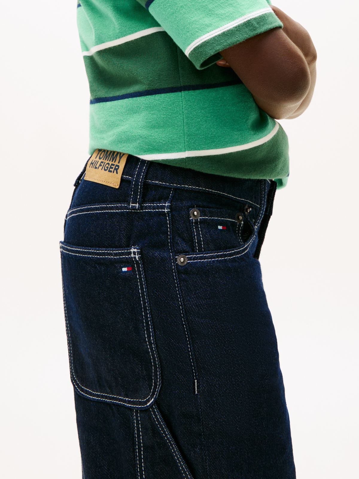 Contrast Topstitch Loose Denim Shorts — Blue