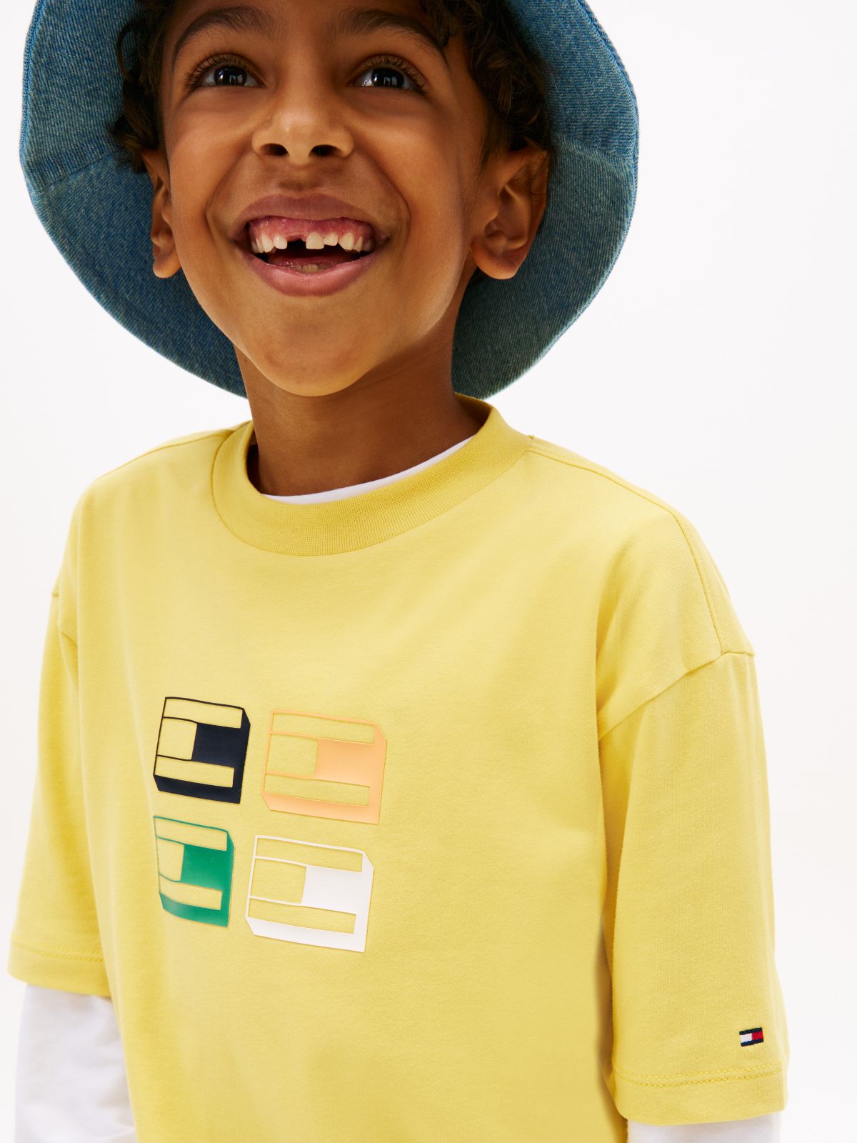 3D Flag Graphic Jersey T-Shirt — Yellow