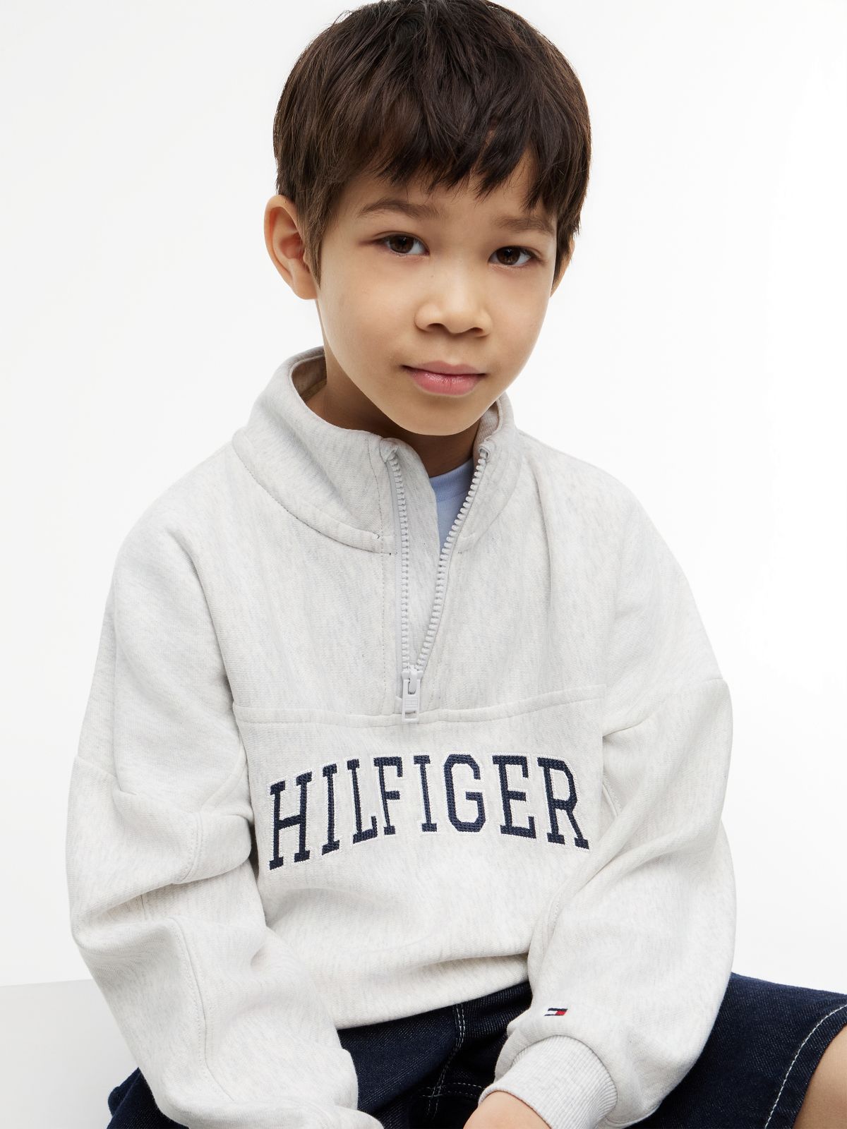 Logo Terry Quarter-Zip Sweatshirt — Grey