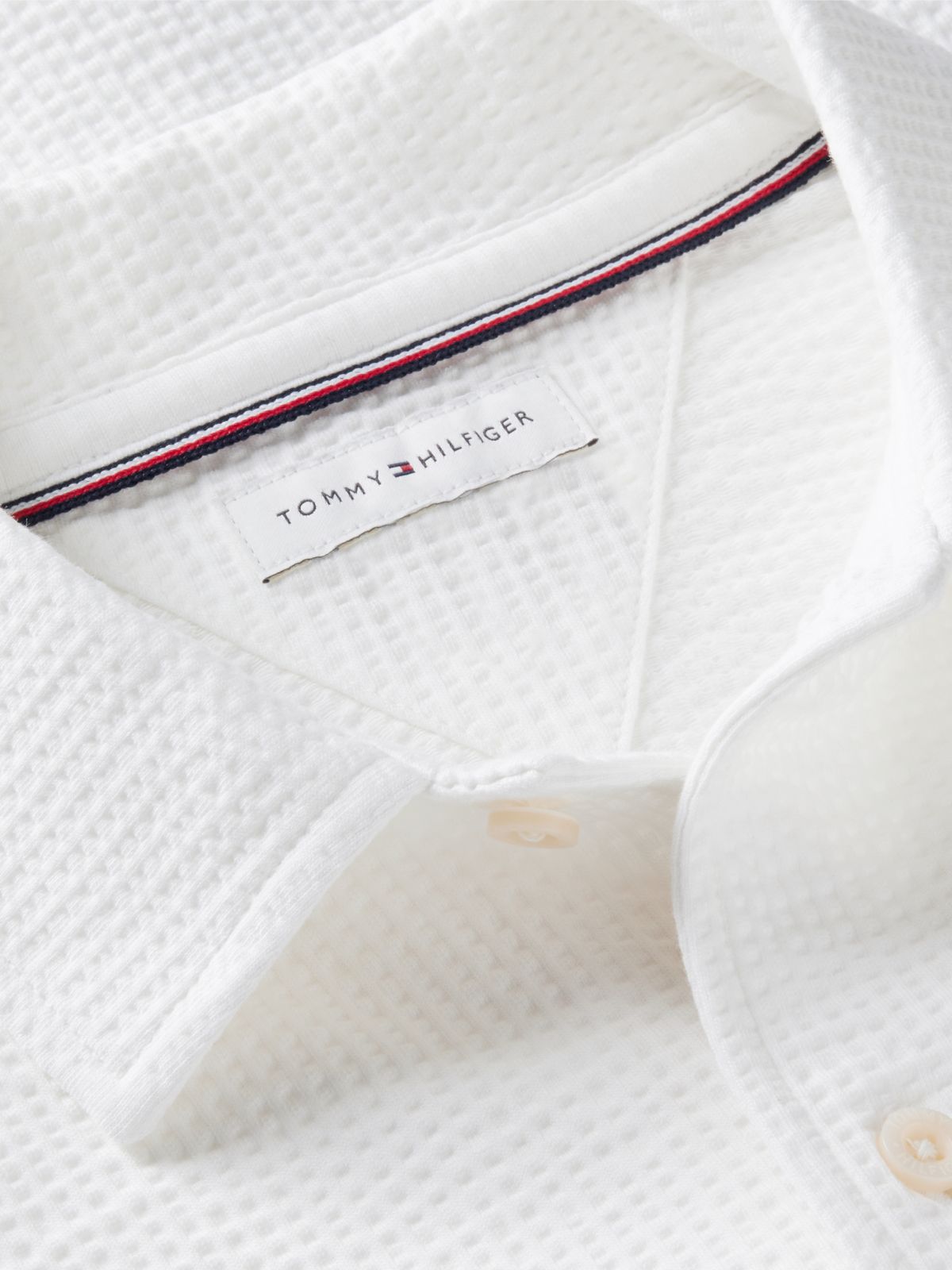 Essential Relaxed Fit Seersucker Short Sleeve Shirt — White