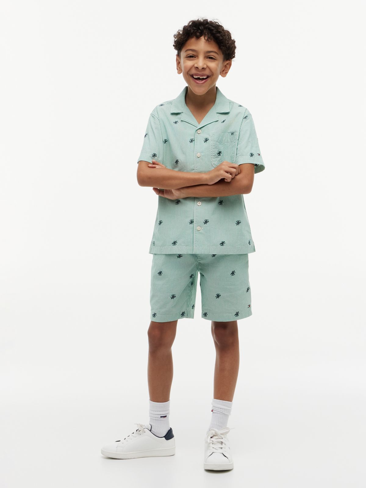 Ithaca Stripe Logo Embroidery Relaxed Shorts — Green