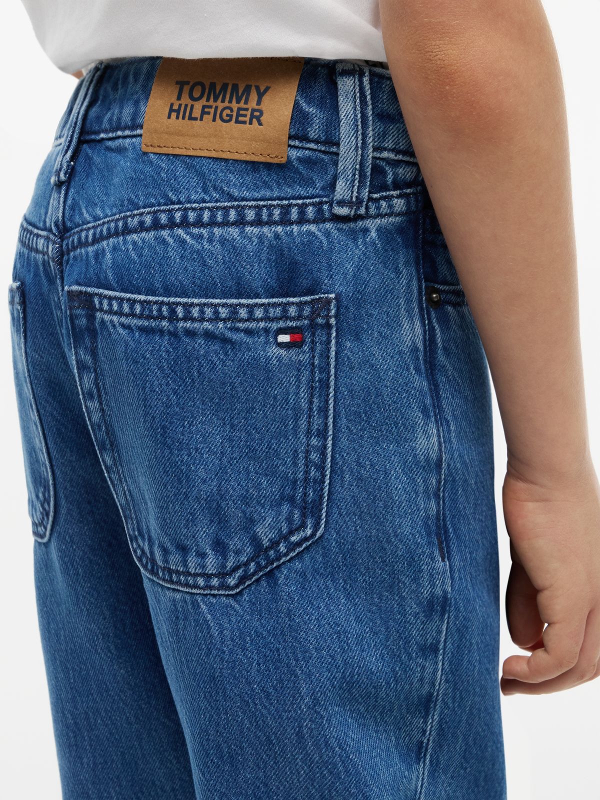 Flag Embroidery Faded Straight Jeans — Blue