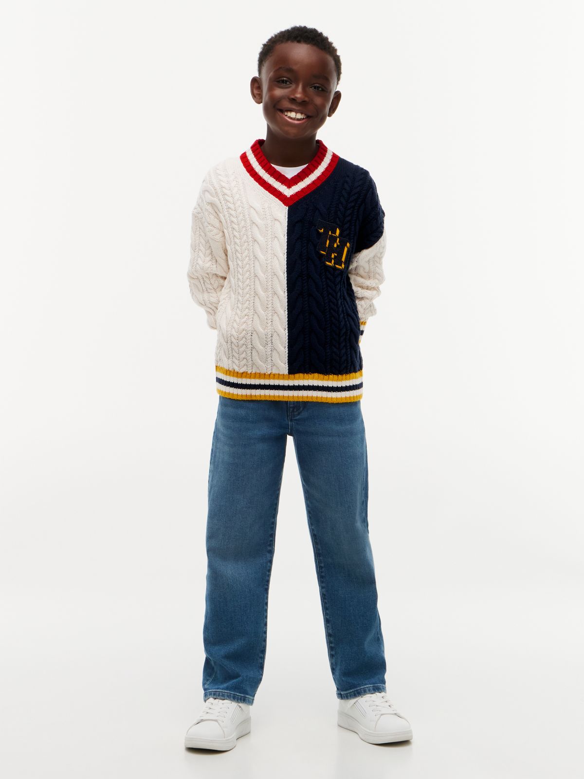 Felt Appliqué Relaxed Cable Knit V-Neck Jumper — Yellow