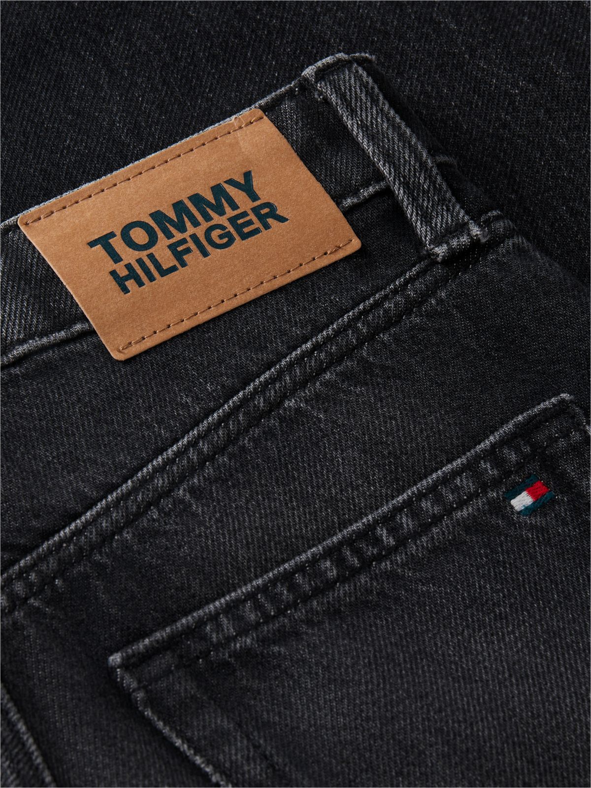 Relaxed Faded Barrel Black Jeans — Denim
