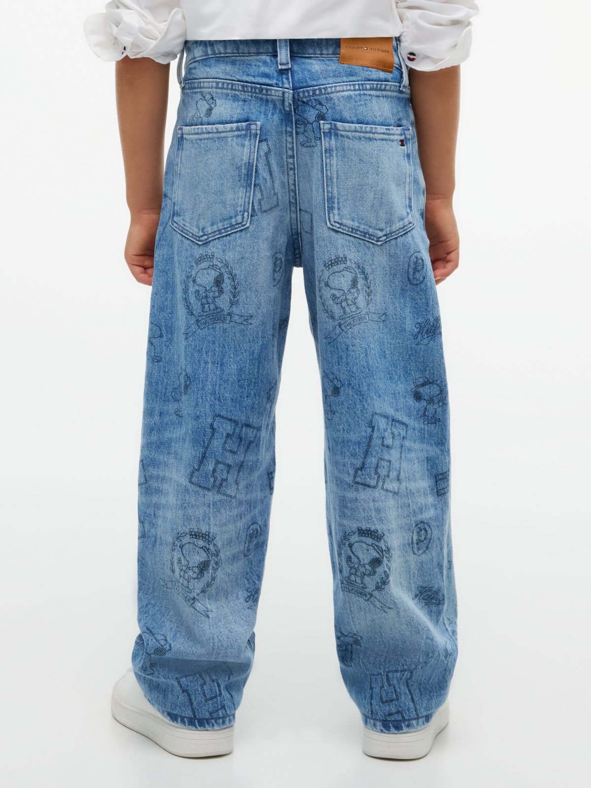 Peanuts® Graphic Faded Loose Jeans — Denim