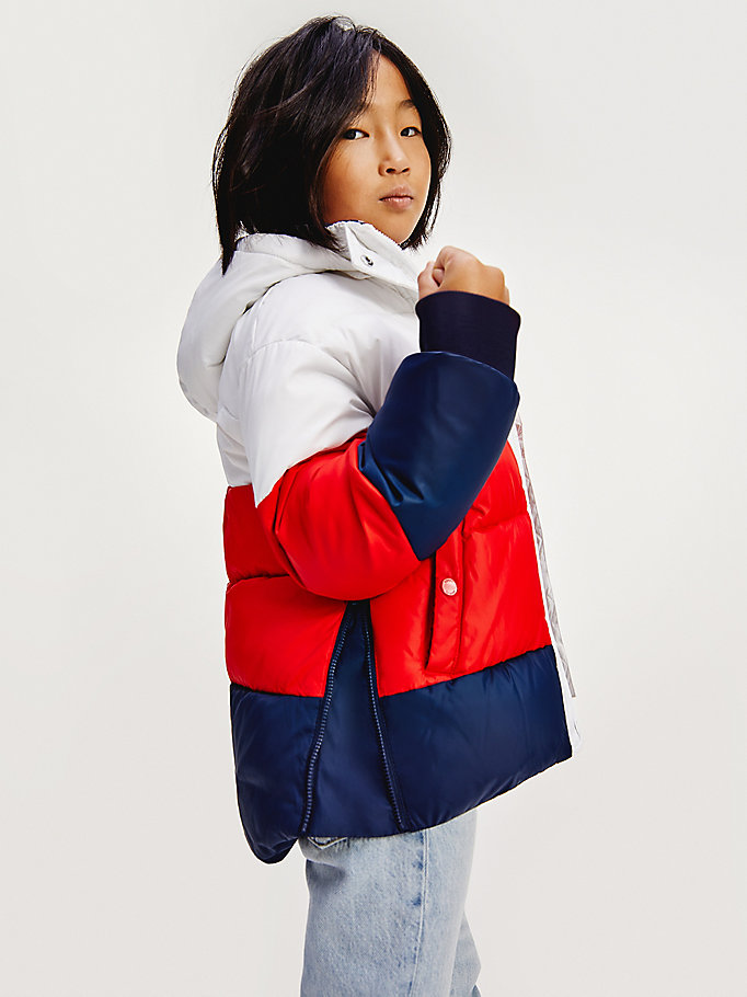 white essential signature colour-blocked puffer for girls tommy hilfiger