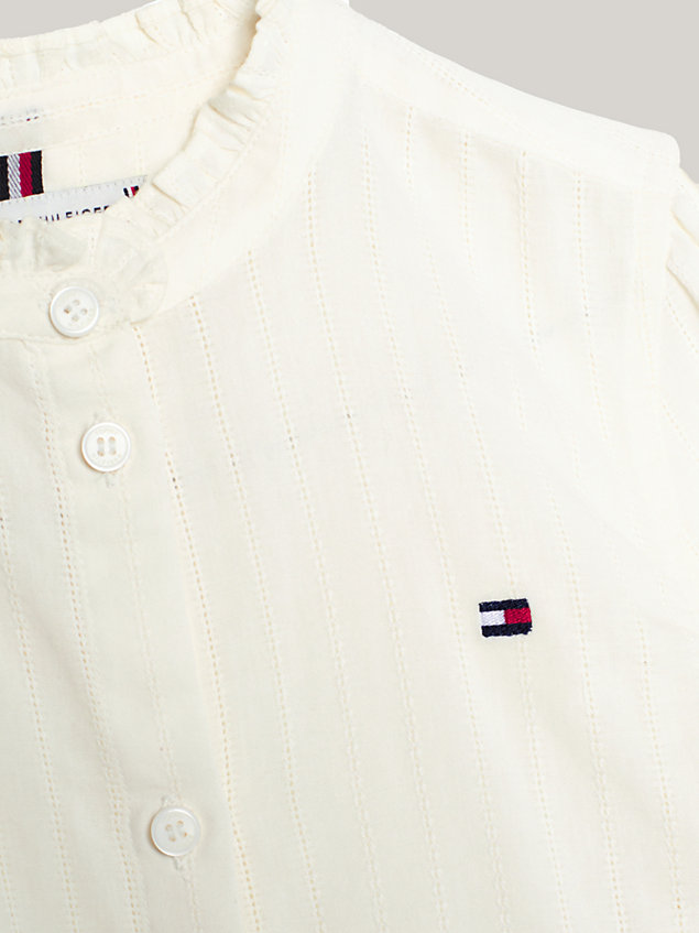 white koszula z ażurowym wzorem i falbankami dla dziewczynki - tommy hilfiger