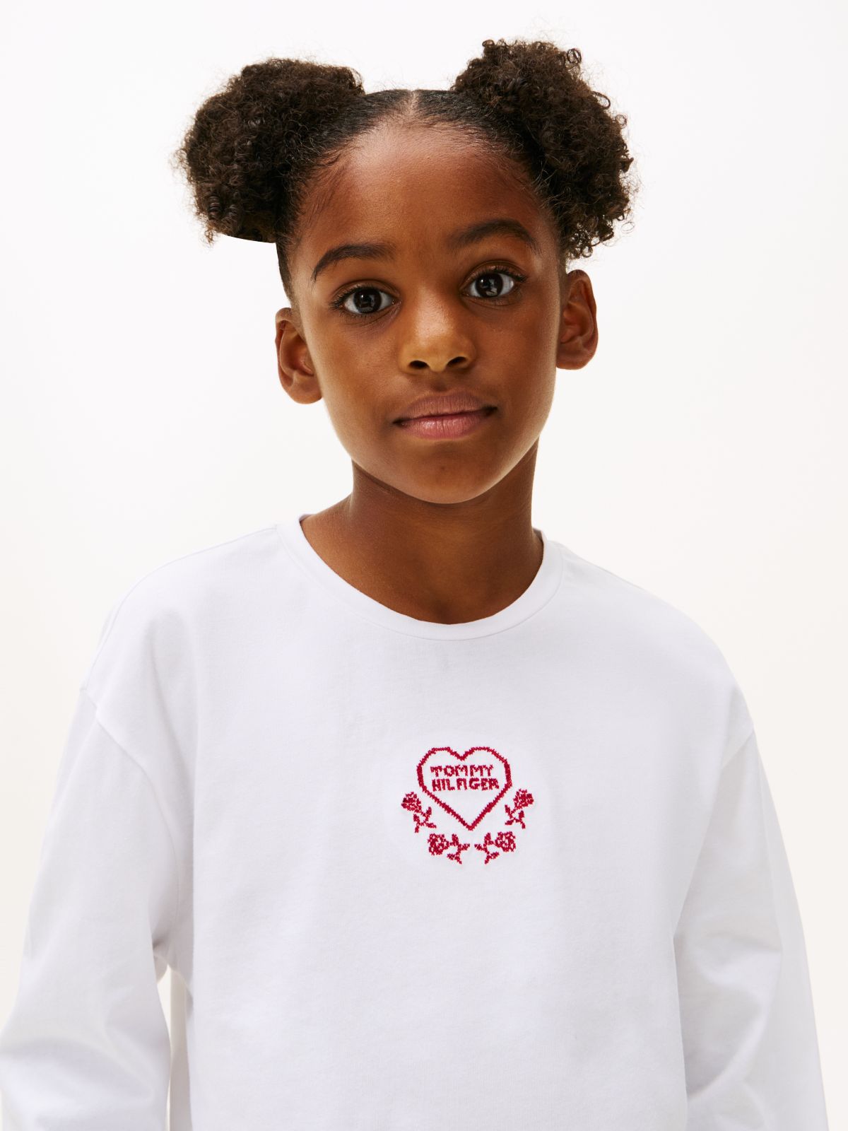 Heart Logo Embroidery Long Sleeve T-Shirt — White