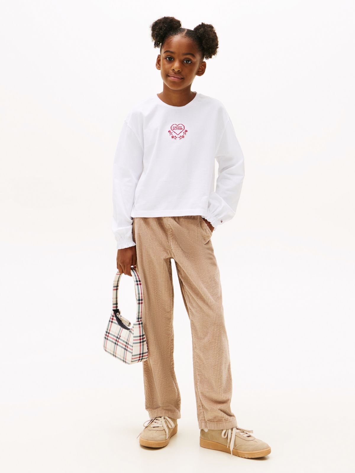 Heart Logo Embroidery Long Sleeve T-Shirt — White
